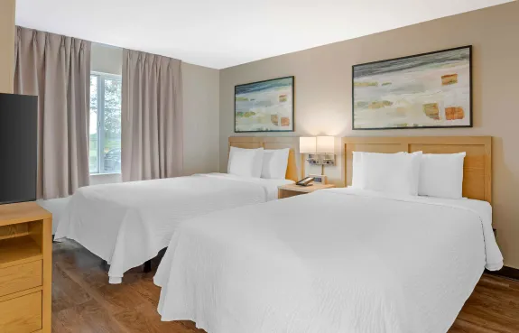Deluxe Studio - 2 Queen Beds