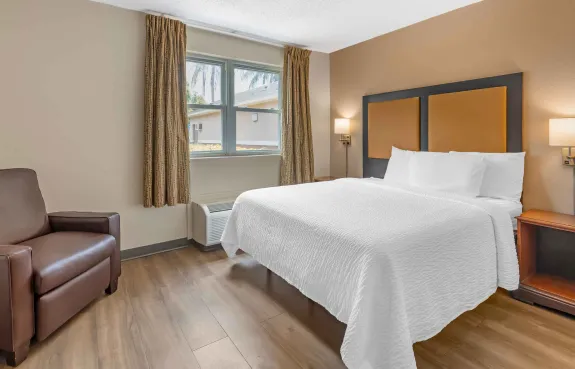 Studio Suite - 1 Queen Bed