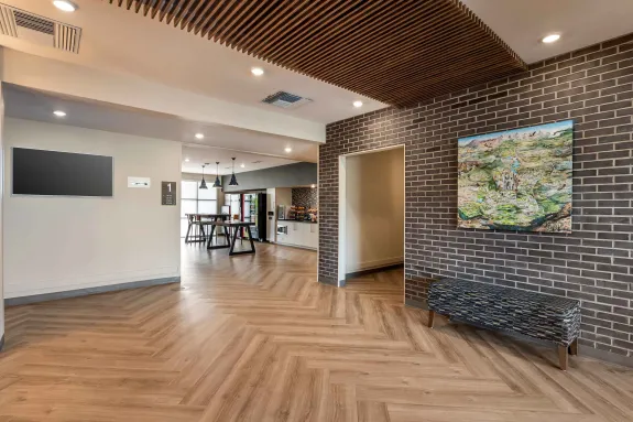 Lobby and Guest Check-in