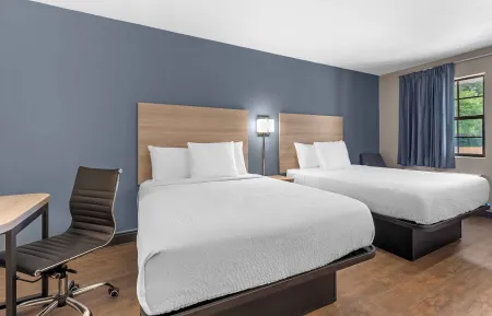 Studio Suite - 2 Queen Beds