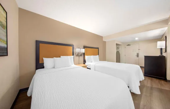 Deluxe Studio - 2 Full Beds