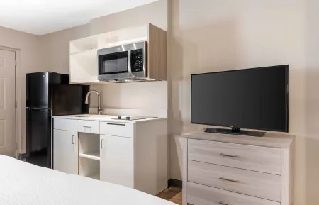 Studio Suite - 1 King Bed