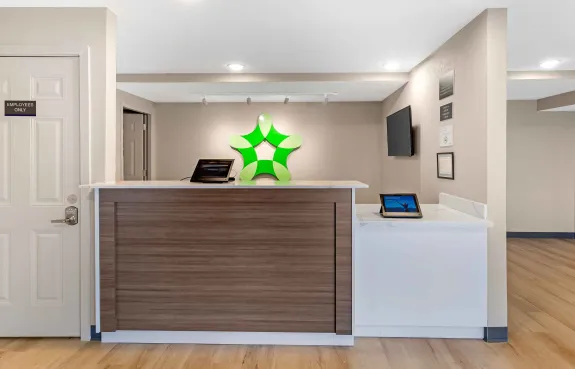 Lobby and Guest Check-in