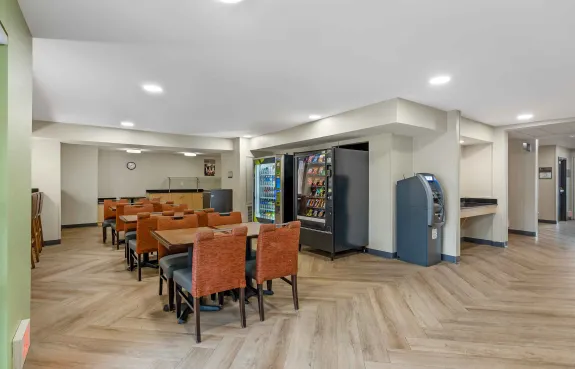 Breakfast Room