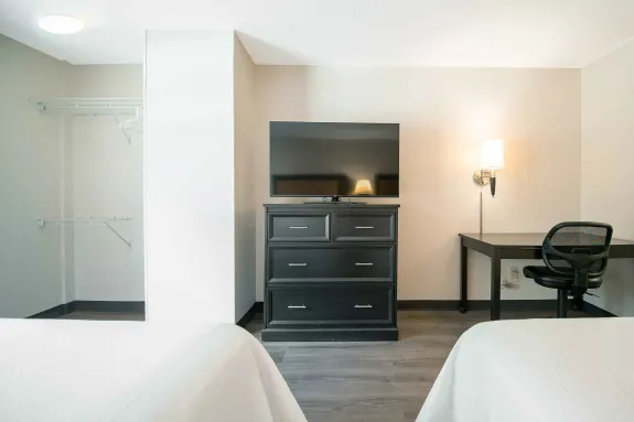 Studio Suite - 2 Full Beds