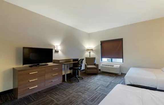 Deluxe Studio - 2 Queen Beds