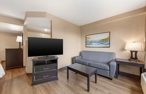 Deluxe Studio - 2 Full Beds