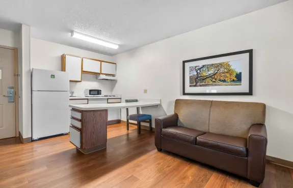 1 Bedroom Suite - 2 Queen Beds