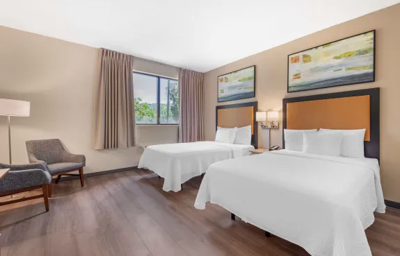 Studio Suite - 2 Full Beds