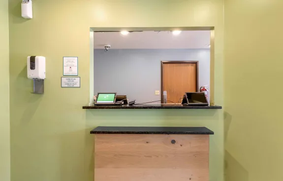 Lobby and Guest Check-in