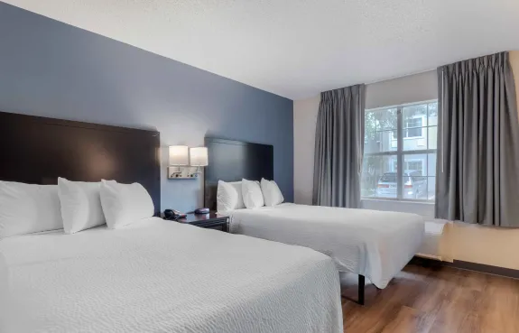 1 Bedroom Suite - 2 Queen Beds